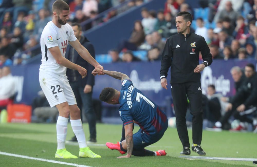 Las mejores fotos del Levante UD - Granada CF