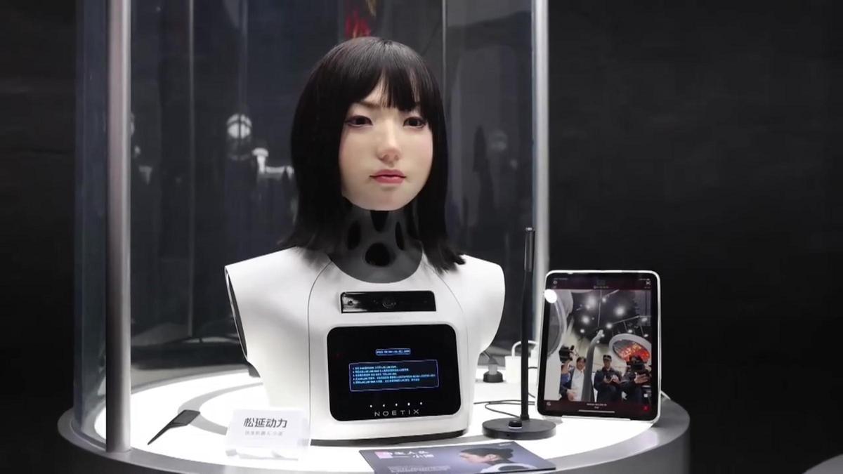 China muestra a los medios sus avances en inteligencia artificial y robótica humanoide