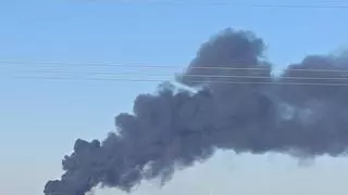 Un nuevo incendio en una empresa de reciclaje cerca de Zaragoza provoca una gran columna de humo