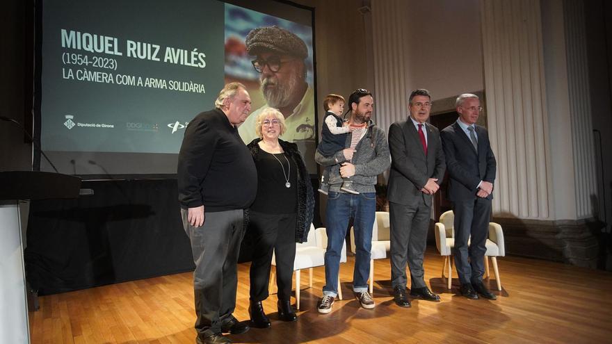 L’acte d’homenatge al fotògraf Miquel Ruiz a la Casa de Cultura.  | MARC MARTÍ