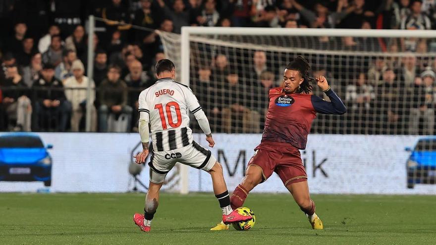 El Elche se quiso llevar a Lucas Noubi en el cierre del mercado: oferta de entre siete y ocho millones