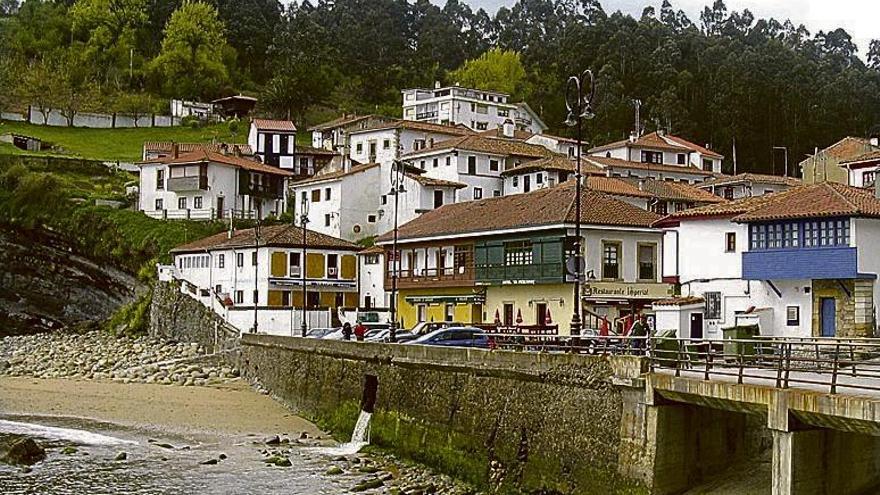 Vista de Tazones.