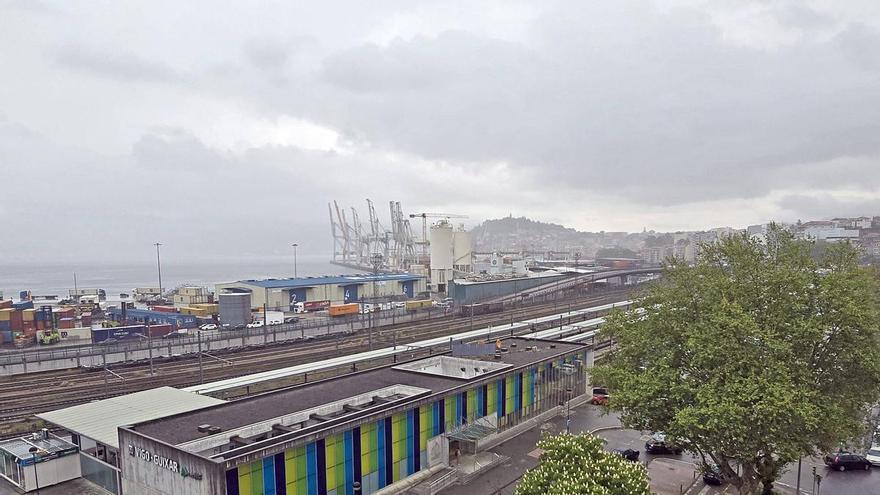 Transportes revela que lleva invertidos en el Corredor Atlántico 4.123 millones entre 2025 y este año, pero apenas aporta datos de Galicia