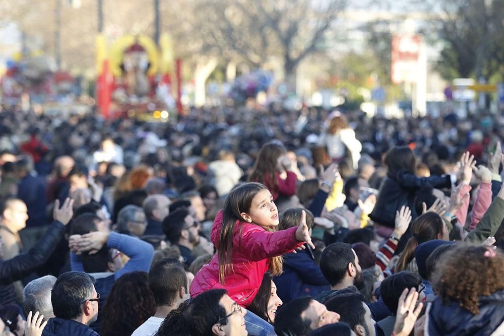 Los Reyes Magos recorren las calles de Córdoba