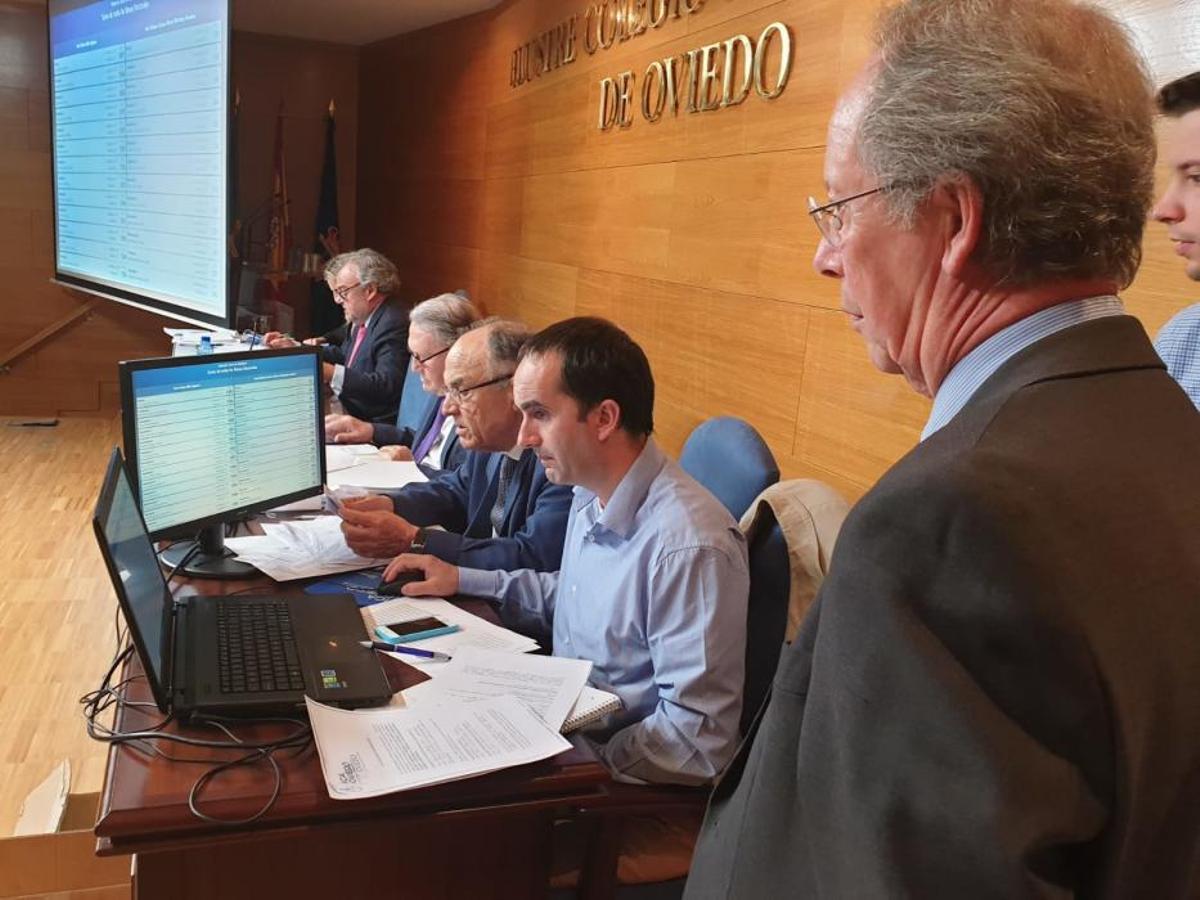 Elecciones a Decano del Colegio de Abogados Elecciones a Decano del Colegio de Abogados