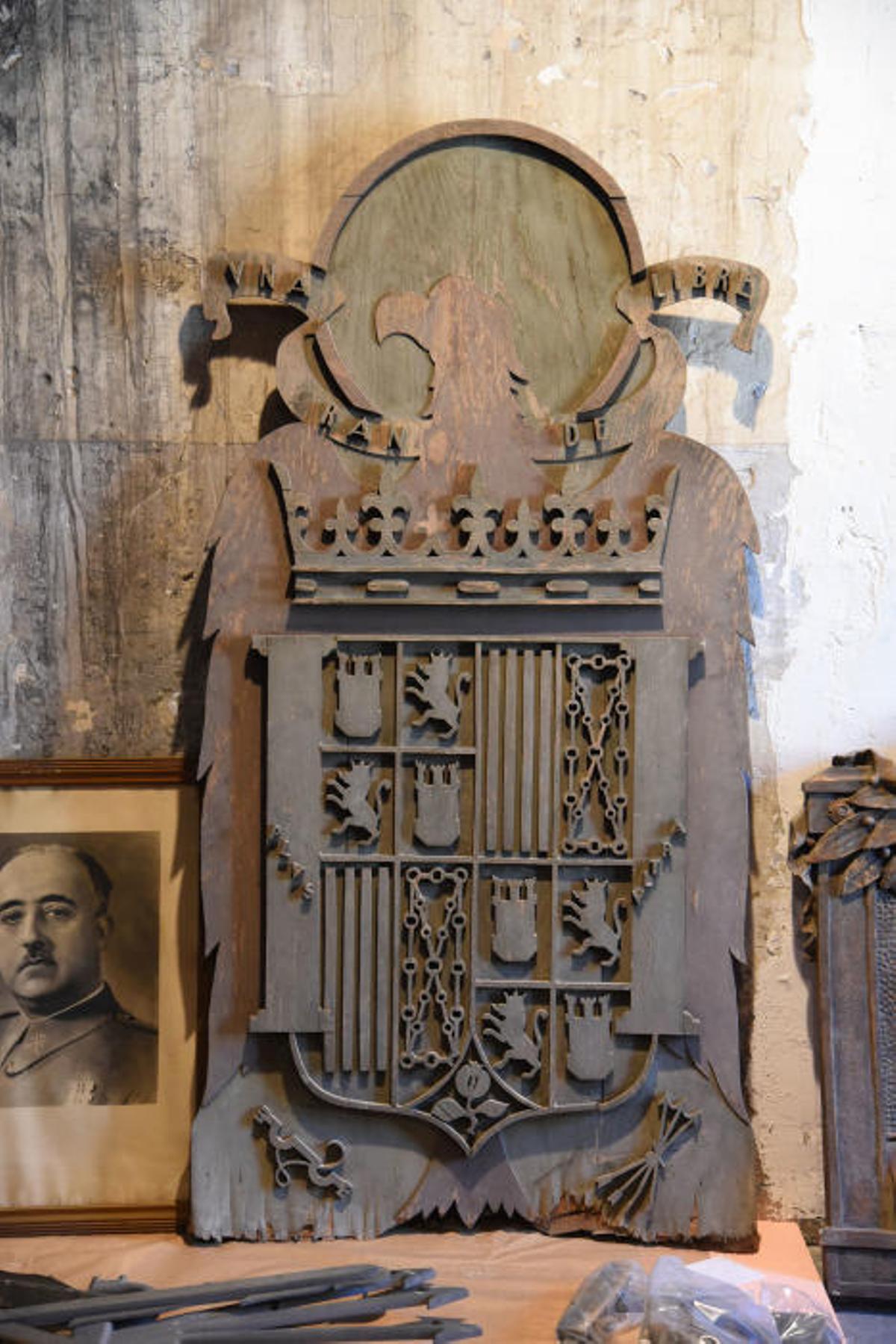 Símbols franquistes al Museu Comarcal de Manresa Símbols franquistes al Museu Comarcal de Manresa