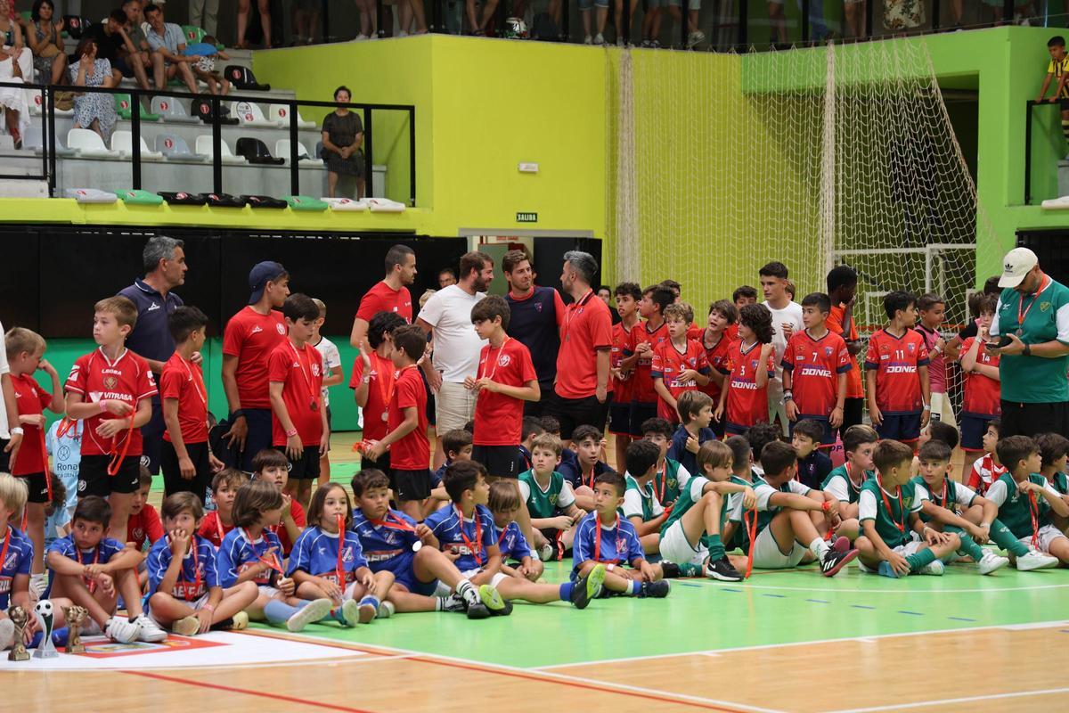 La entrega de medallas de la Vigo Cup, en imágenes