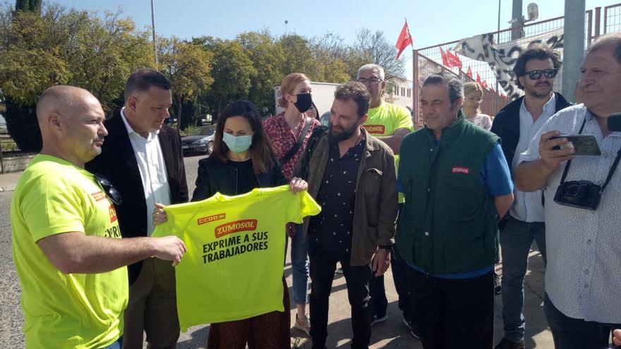 La ministra Belarra defenderá ante el Gobierno a los trabajadores de Zumos Palma