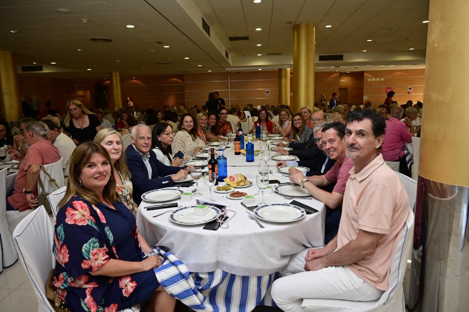 Gala solidaria a beneficio de la Asociación Conta el Cáncer en Castelló
