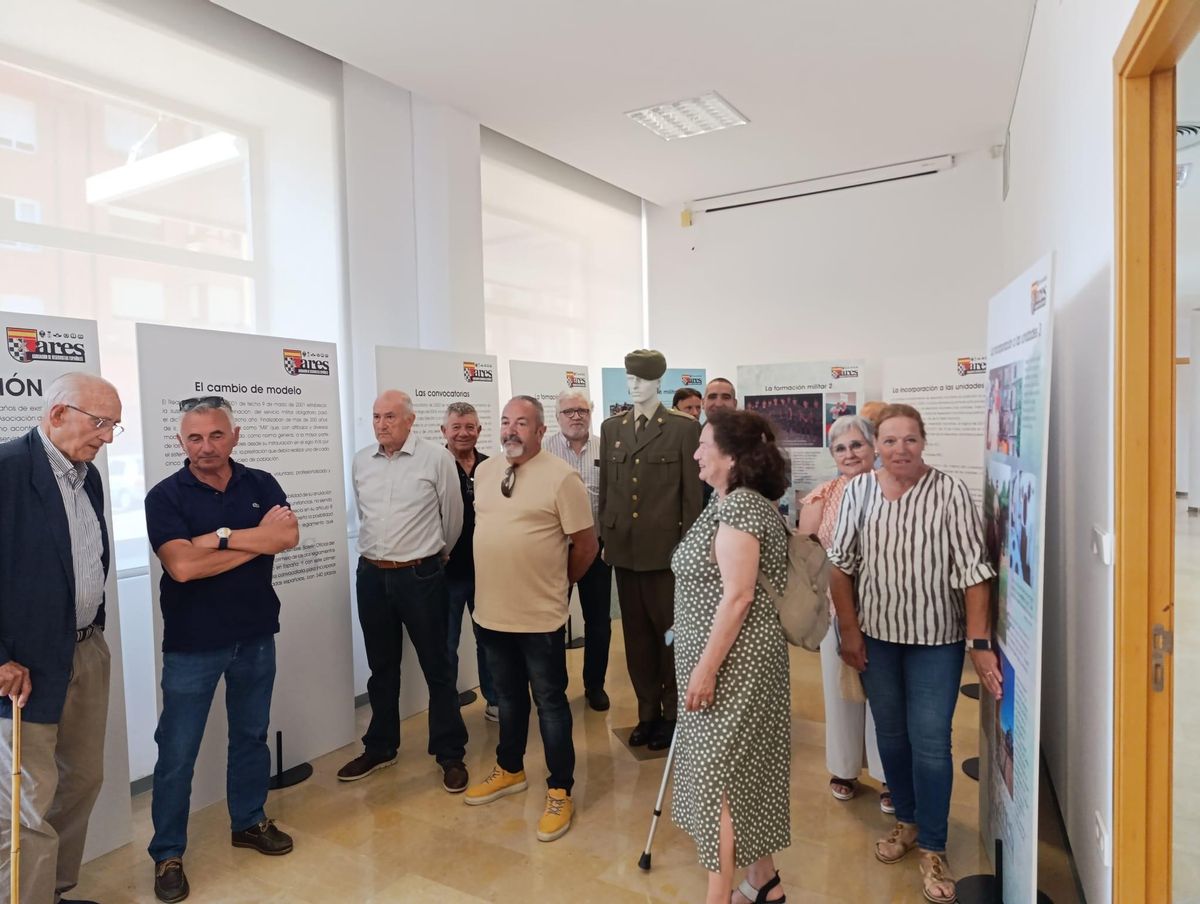 Público asistente a la presentación de la muestra.