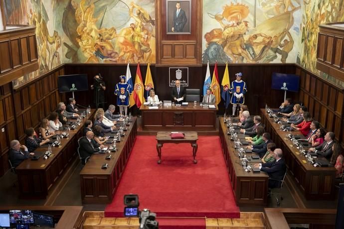 22.06.19. Las Palmas de Gran Canaria. El Cabildo de Gran Canaria celebra el pleno de constitución de la nueva corporación, con Antonio Morales como presidente, al haber sido el candidato más votado. Foto Quique Curbelo  | 22/06/2019 | Fotógrafo: Quique Curbelo