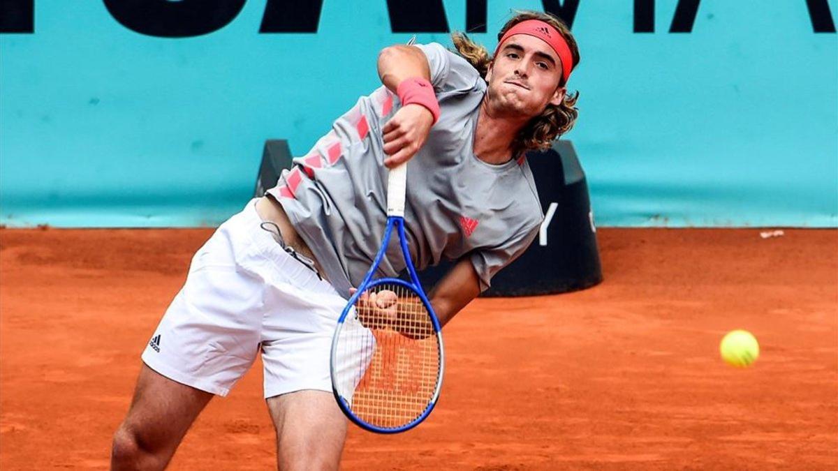 Tsitsipas accedió a cuartos tras barrer a Verdasco