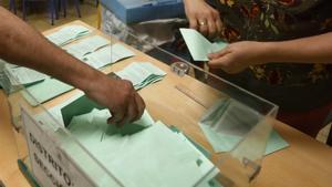 "¿Debe revisarse el sistema de elección de las mesas electorales?"