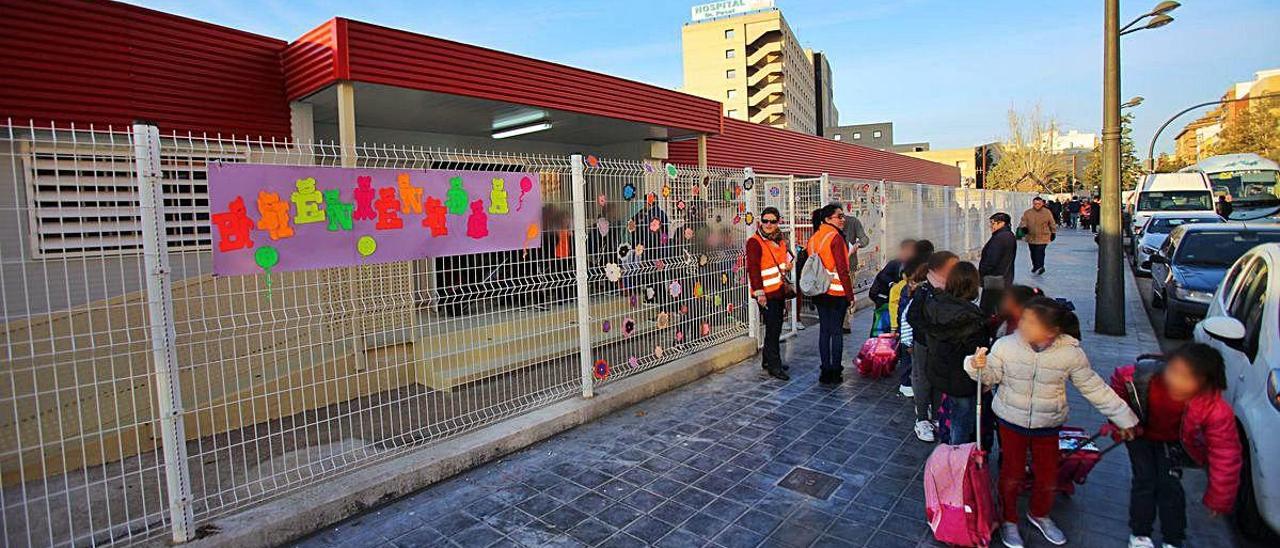 Primer paso para levantar el nuevo colegio público Santo Ángel de la Guarda