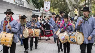 Cáceres amplía su agenda de folclore y suma dos escuelas itinerantes de tamborileros