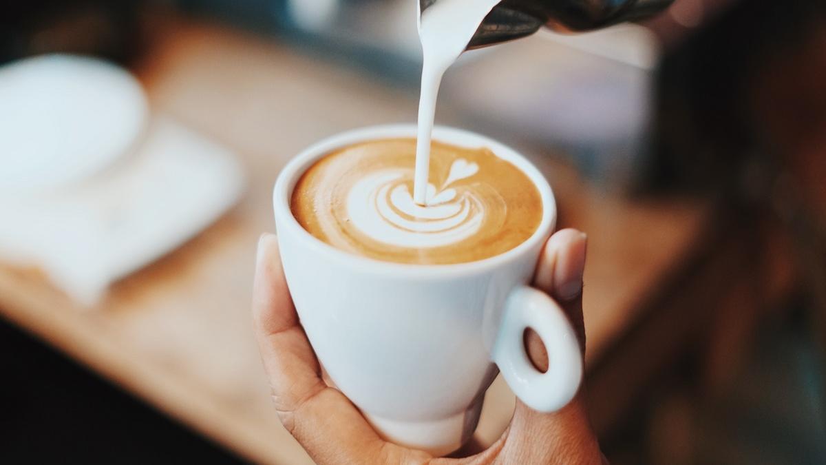 El paciente tuvo que pagar un dineral por un café y un donut