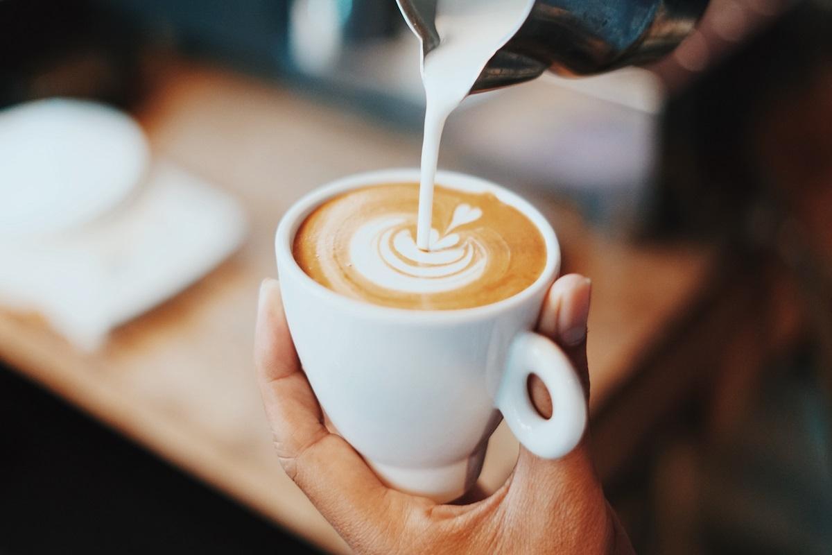 Tomar café podría proteger del cáncer de endometrio
