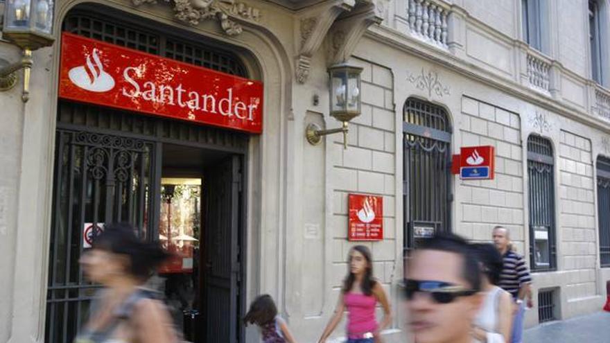 Un 57% de los españoles se muestran dispuestos a cambiar de banco para evitar comisiones