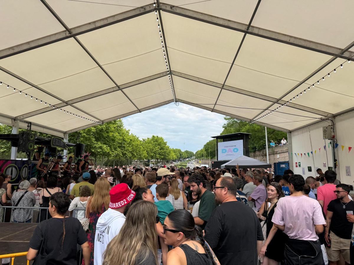 Luis Zahera y Festicultores cierran por todo lo alto las fiestas de Fontiñas