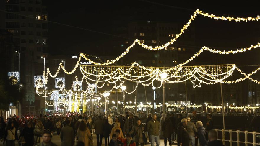 VÍDEO: Así fue el encendido del alumbrado navideño de Gijón