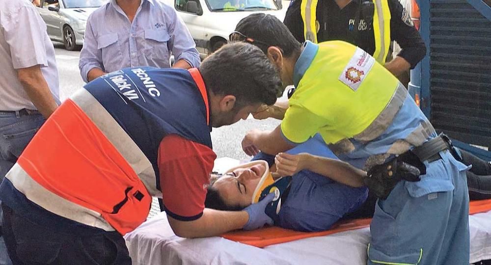 11 heridos por un frenazo de un bus de la EMT al intentar evitar una colisión