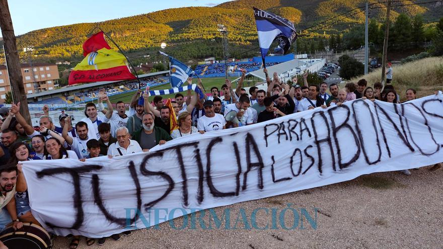 El Alcoyano se estrena sin el apoyo de las peñas en la grada