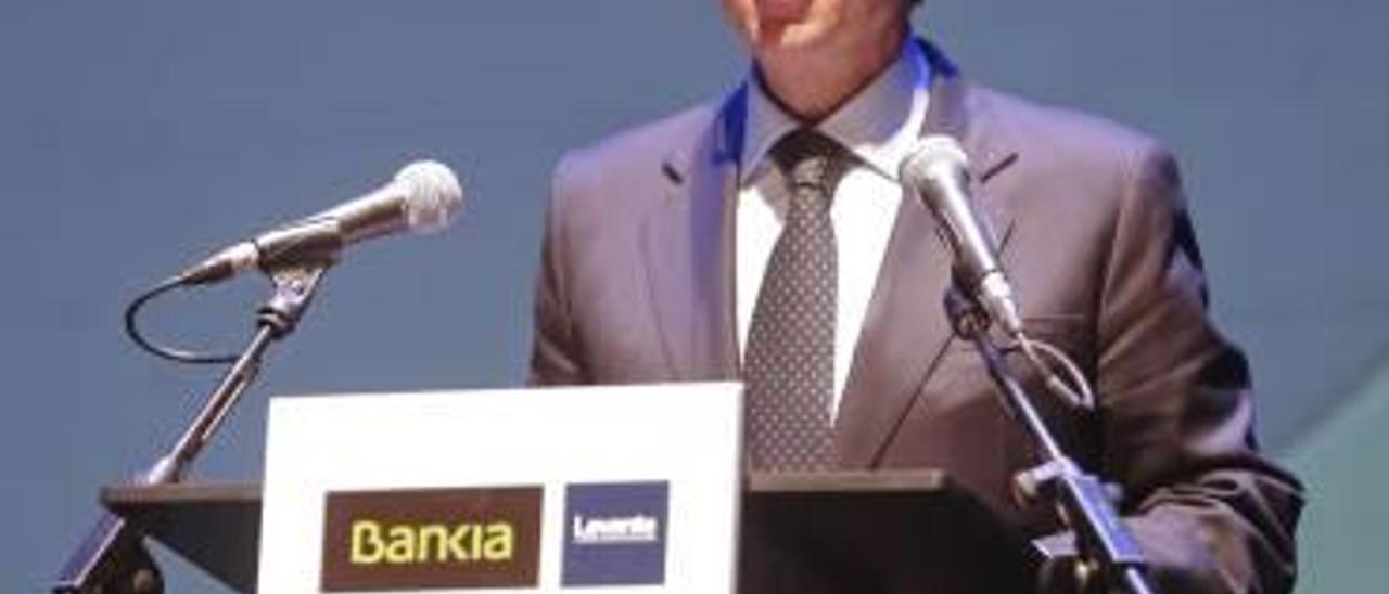 Goirigolzarri:«Los premiados sois ejemplo para mí y para Bankia»