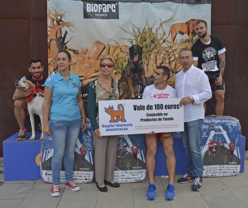 Los participantes en la cuarta Can-rrera.