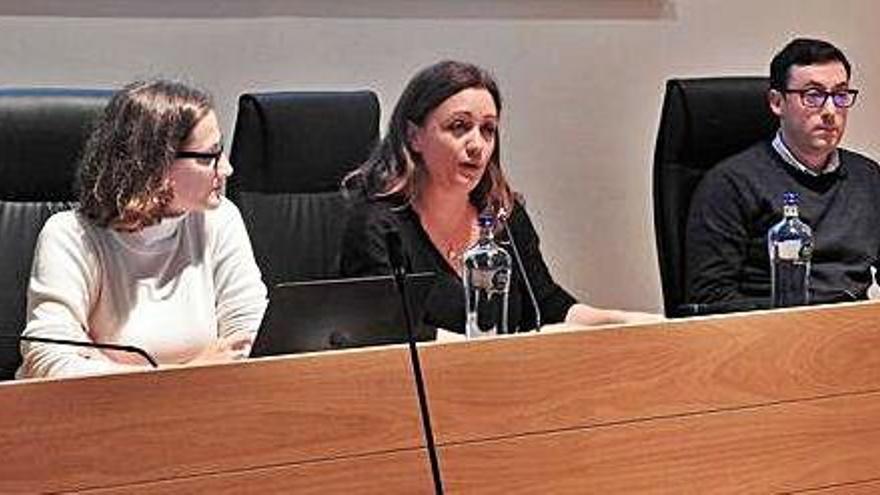 Los representantes del Consell presentan la propuesta de regulación de entrada de vehículos.