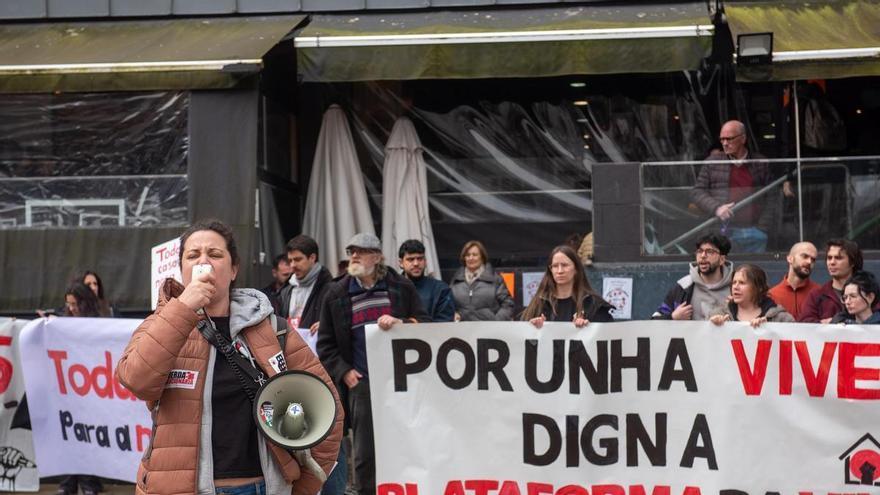 La Plataforma polo Dereito á Vivenda denuncia 28 viviendas turísticas ante el Concello de A Coruña