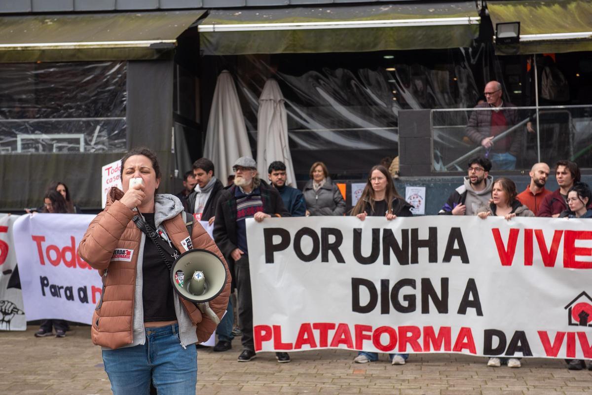 Manifestación en As Conchiñas, en A Coruña, por el derecho a la vivienda