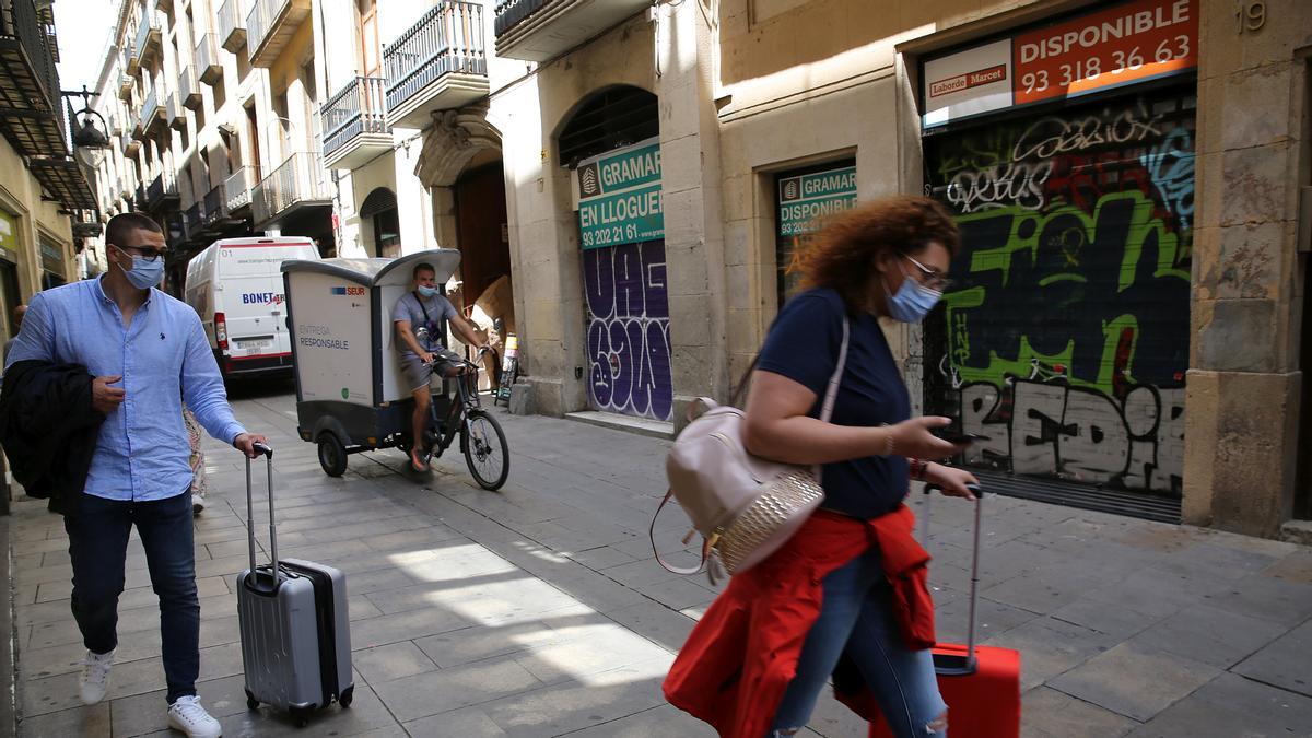 Negocios disponibles en el Gòtic, la semana pasada.