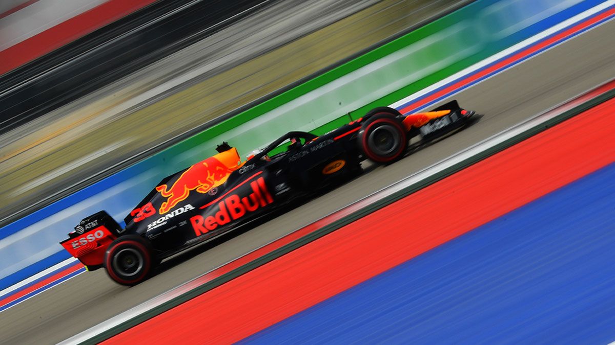 Verstappen pone a prueba su liderato en Sochi