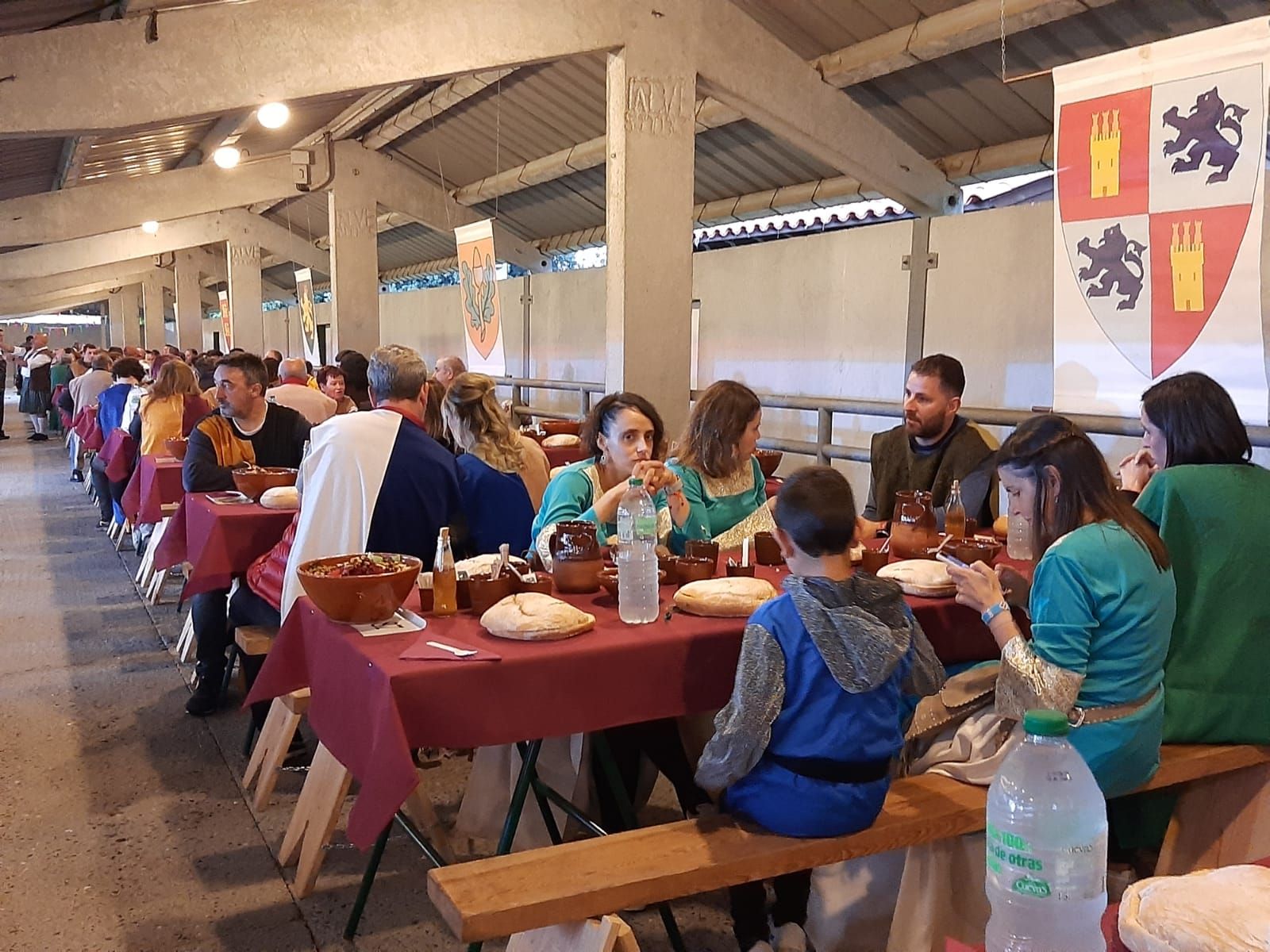 Lleno por Exconxuraos en Llanera: grandes y pequeños disfrutan de la gran fiesta del verano en el concejo