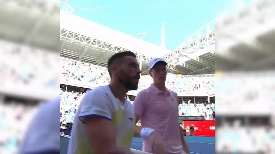 ¡Sinner vence a Dzumhur e iguala a Djokovic!