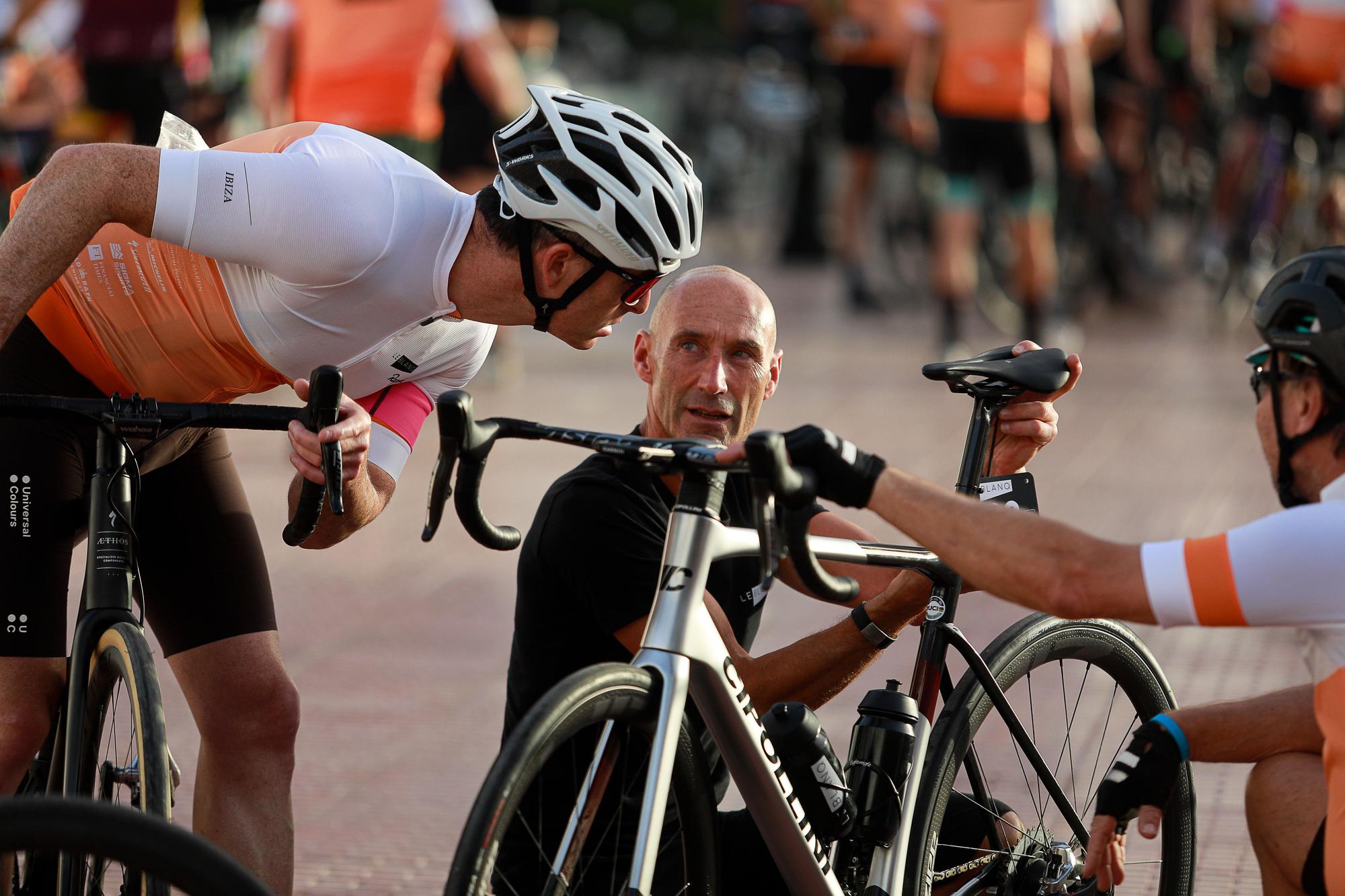 Ibiza acoge un evento ciclista que reúne a leyendas del ciclismo