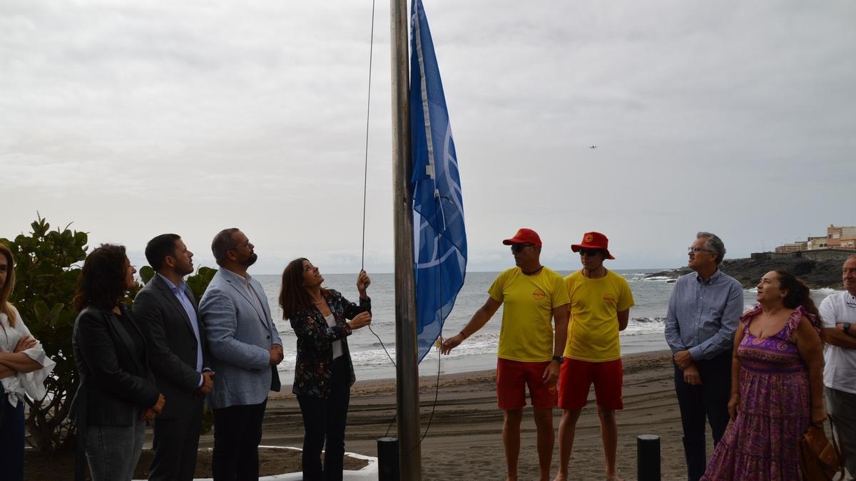 Telde luce desde este lunes sus banderas azules en las cuatro playas galardonadas.