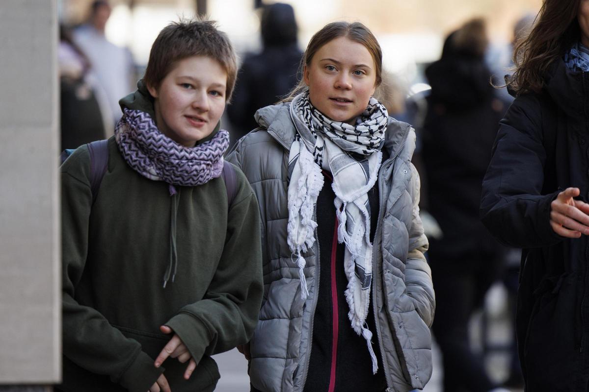 Greta Thunberg llega a su juicio en Londres