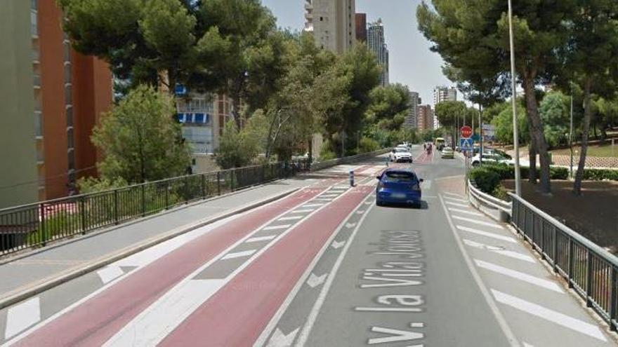 La avenida Villajoyosa en su cruce con la avenida Murtal