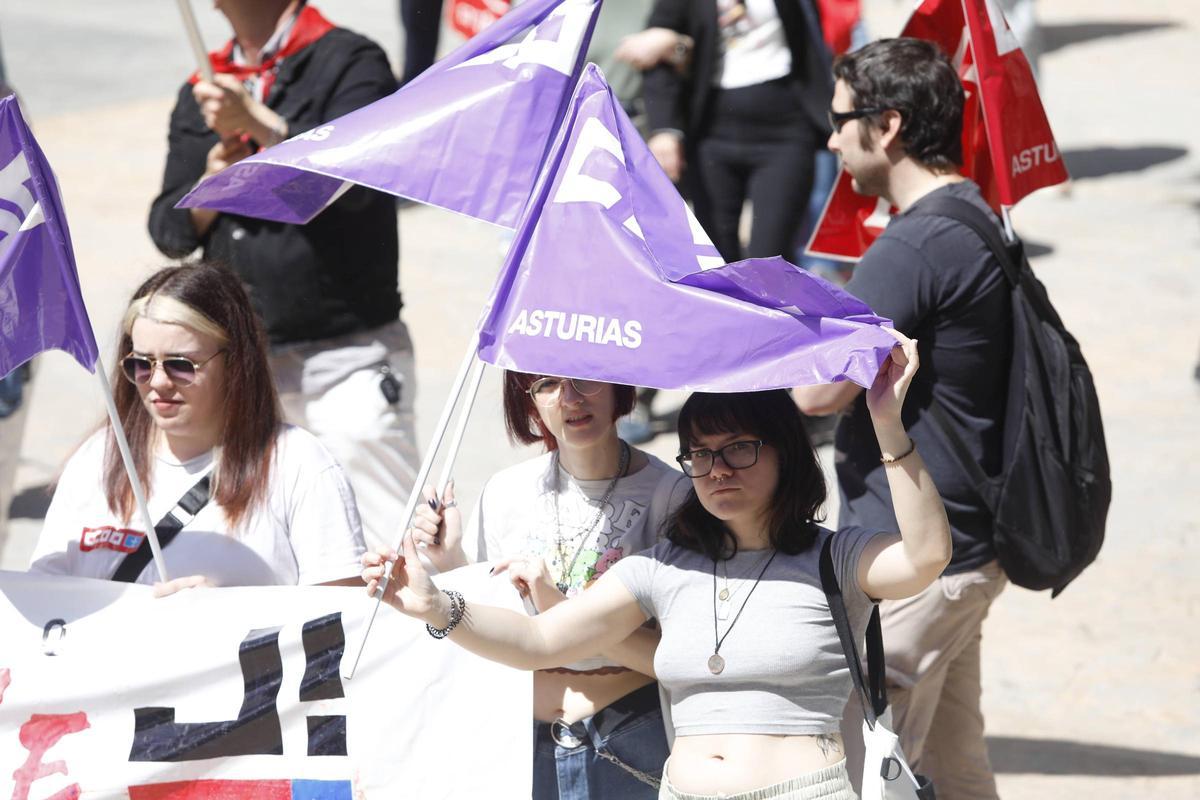 EN IMÁGENES: Los sindicatos asturianos se lanzan a la calle en el ...