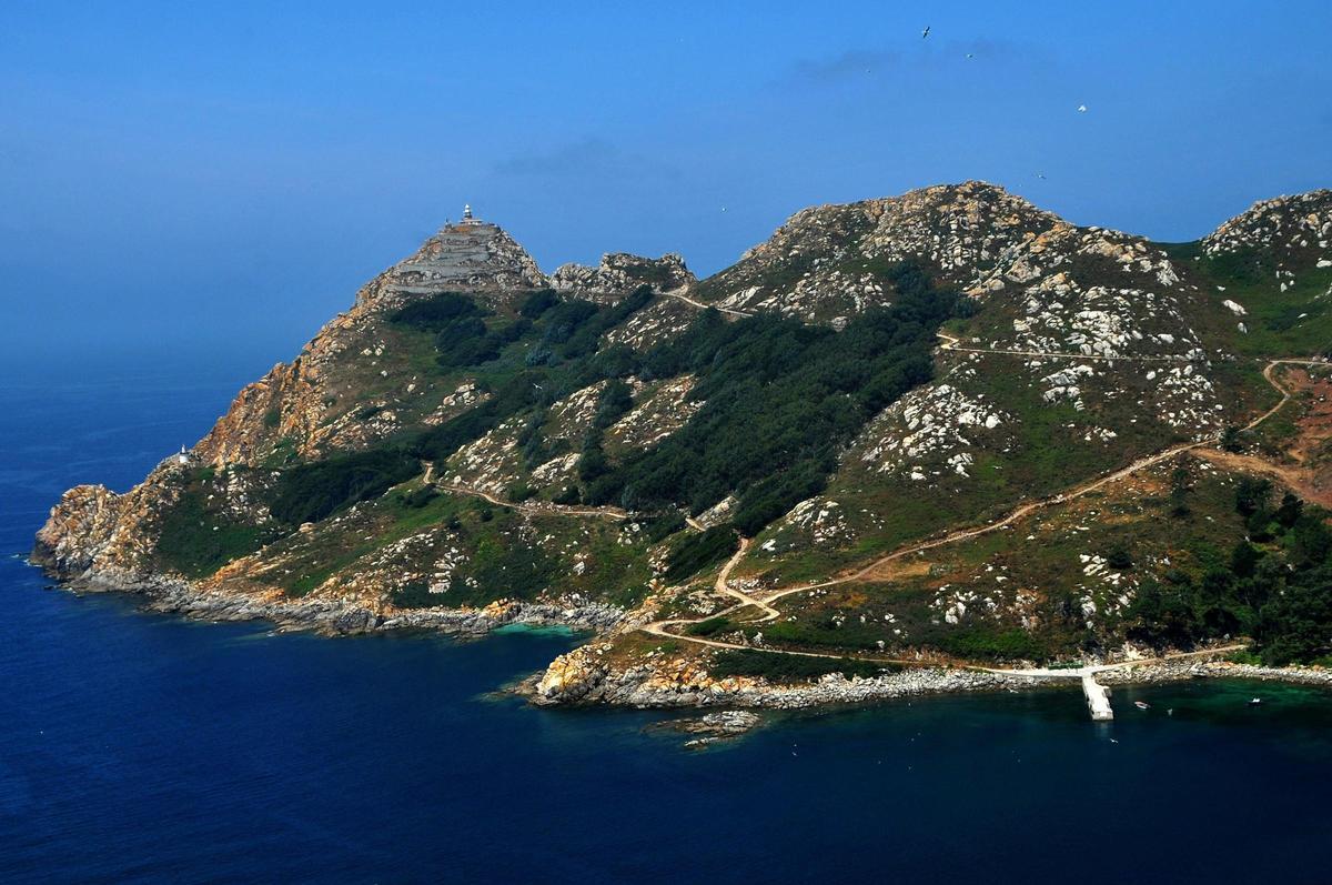 Vista de la ruta al Faro de Cíes.