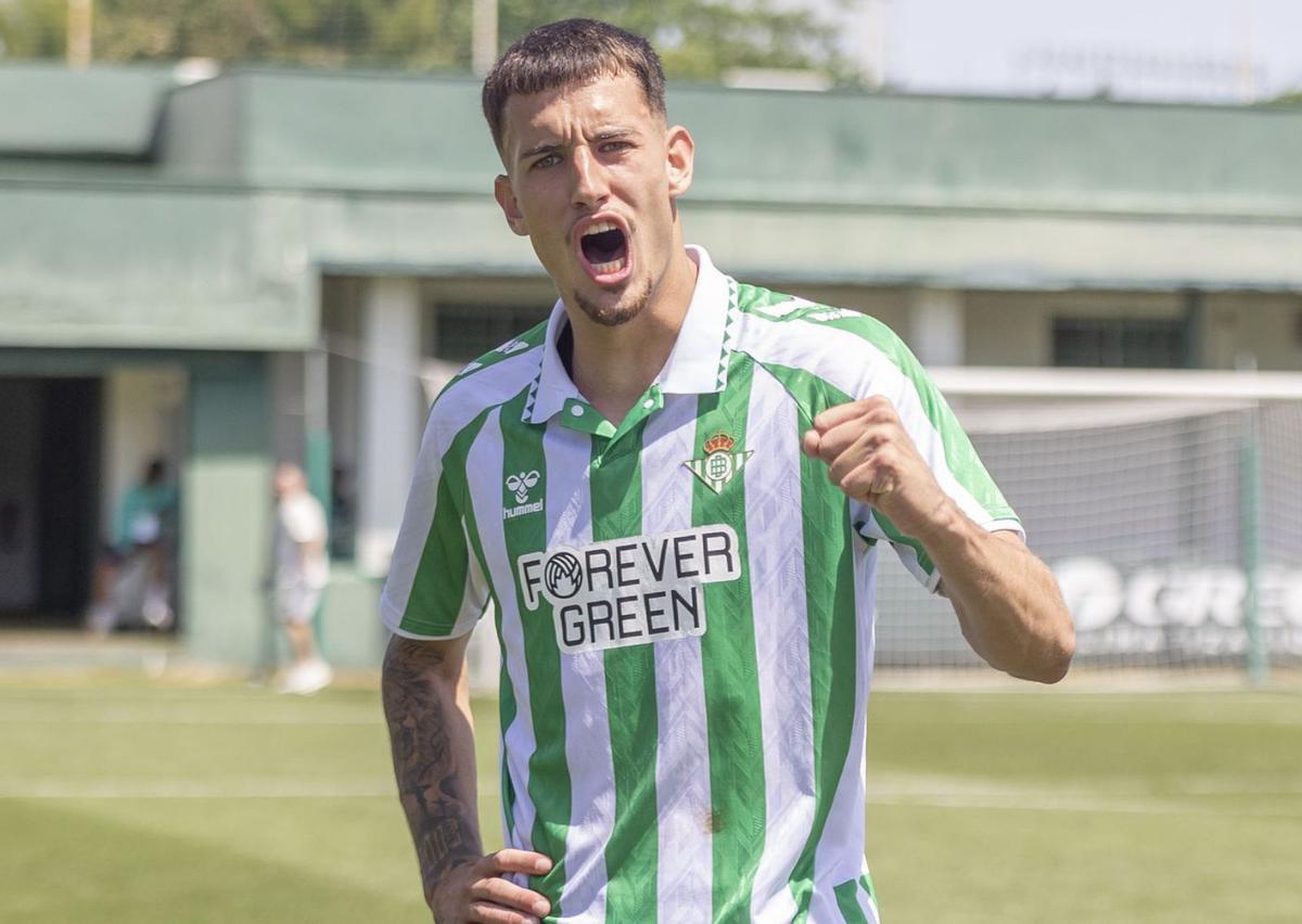 Jorge Oreiro, en un partido con el Betis en la Copa de Campeones. | RB Cantera
