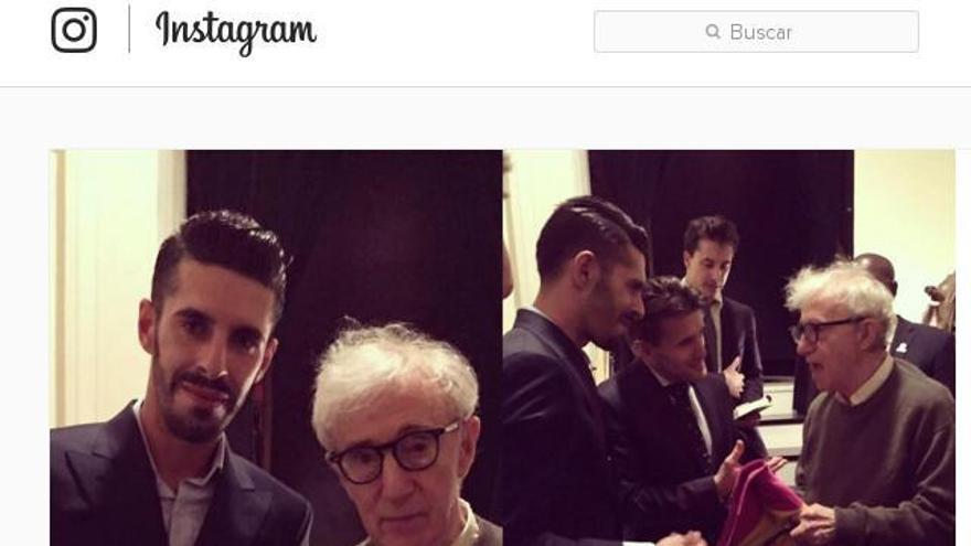 El extremeño Alejandro Talavante le regala un capote a Woody Allen en Nueva York