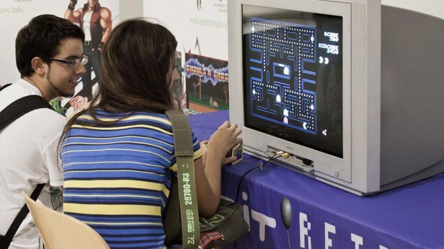 Las retroconsolas regresan a  la Universidad de Alicante