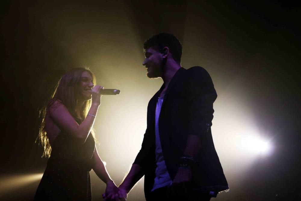 Concierto de Ana Guerra y Luis Cepeda de la gira ImaginBank en la Sala París 15.