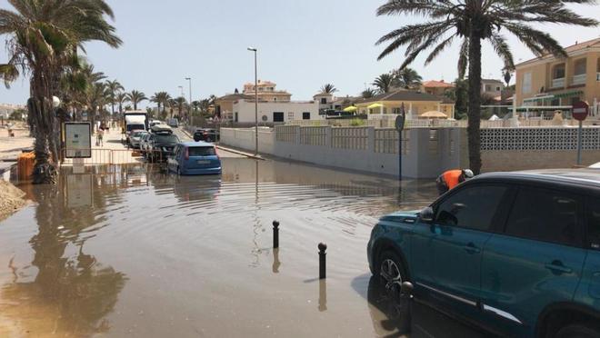 Vertido de aguas fecales que alcanzó las playas de Orihuela Costa por una rotura en el verano de 2019