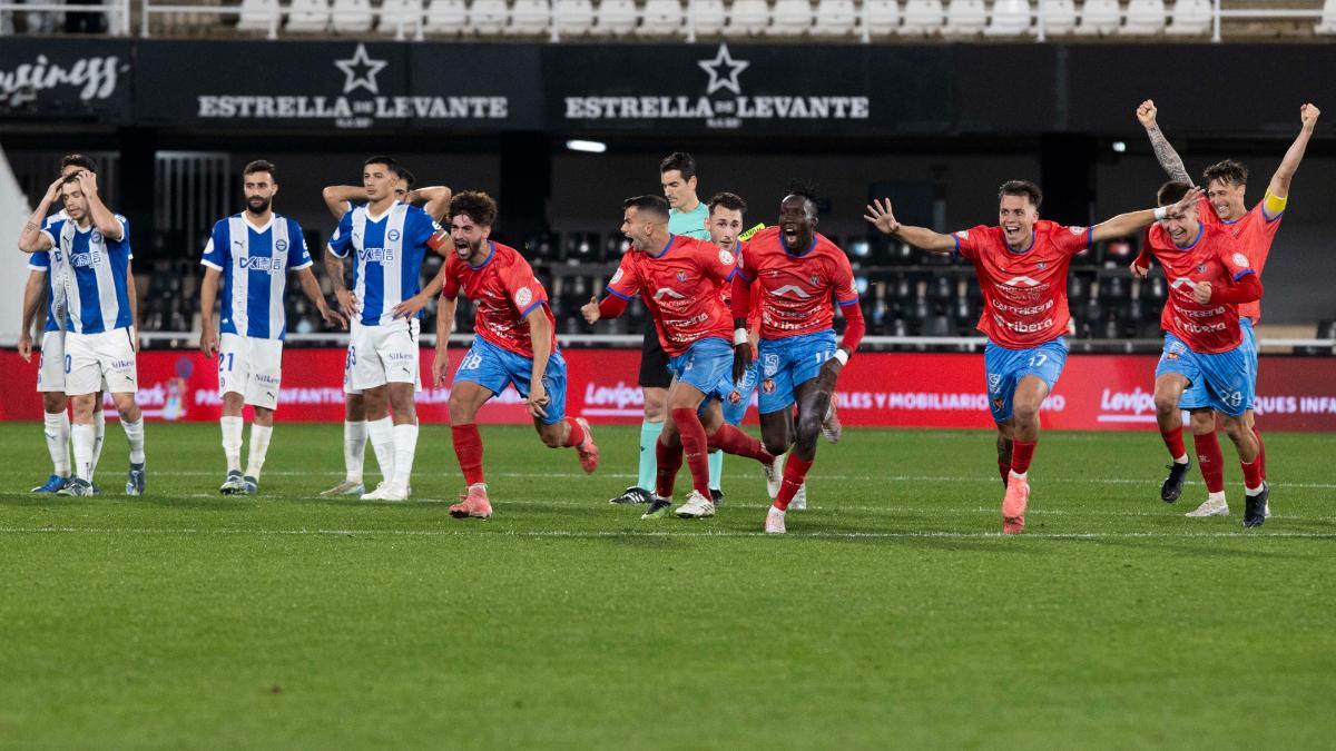 La Deportiva Minera se queda con la plaza del Alavés en la Copa