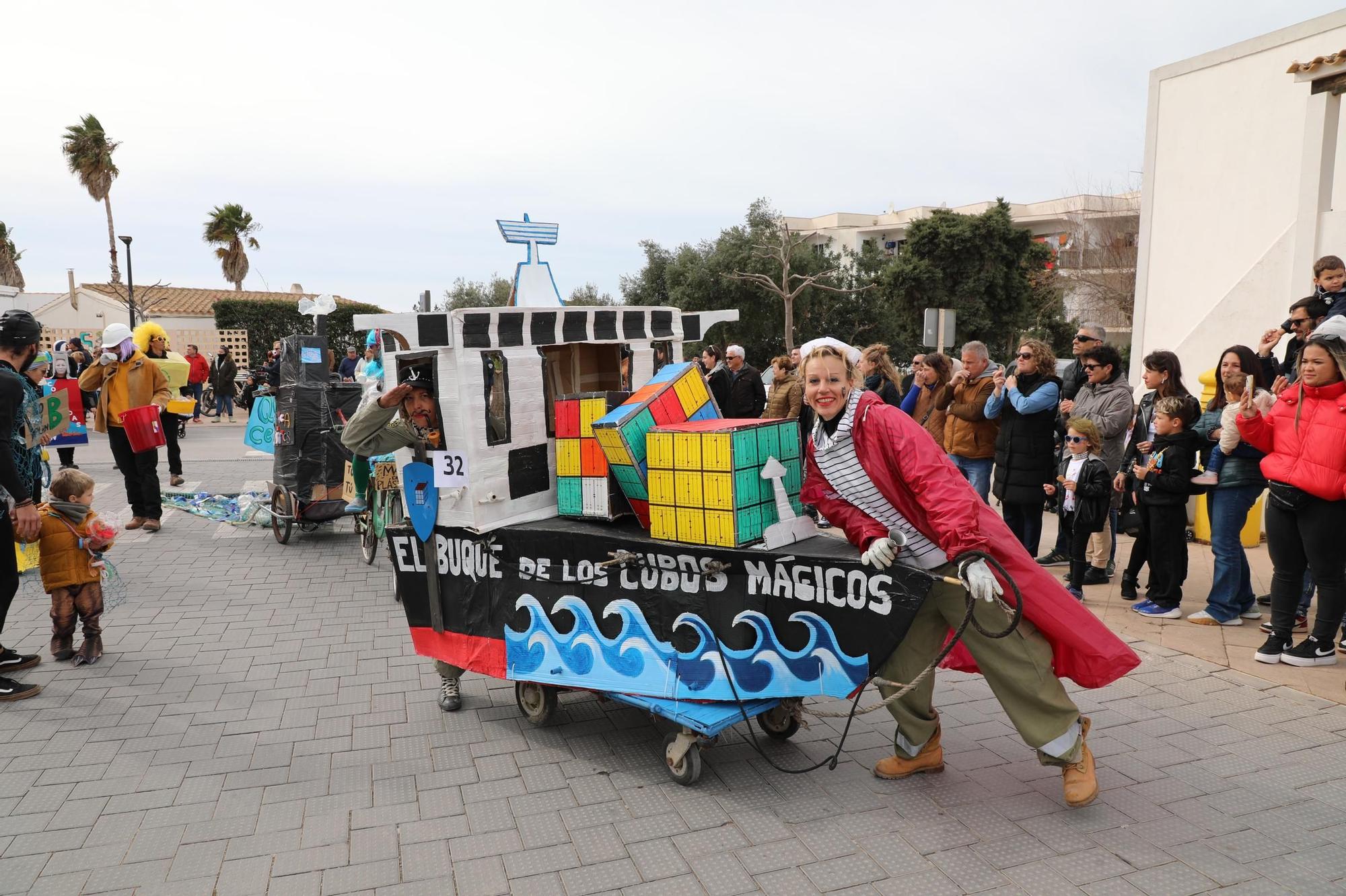 Todas las imágenes de la rúa de Formentera