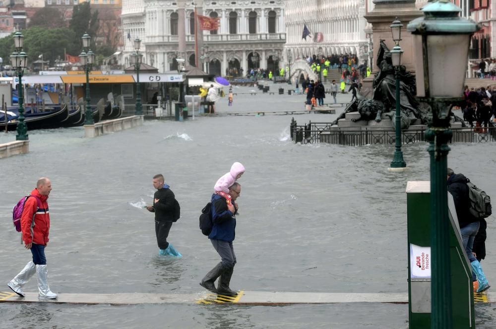 Venecia inundada por el ''acqua alta''