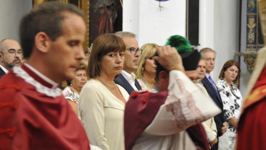 Armengol y Vicent Torres durante la misa.